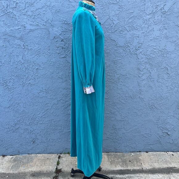 80s Velour Nightgown in Small or Medium Victorian Details Kidcore - Picture 6 of 9
